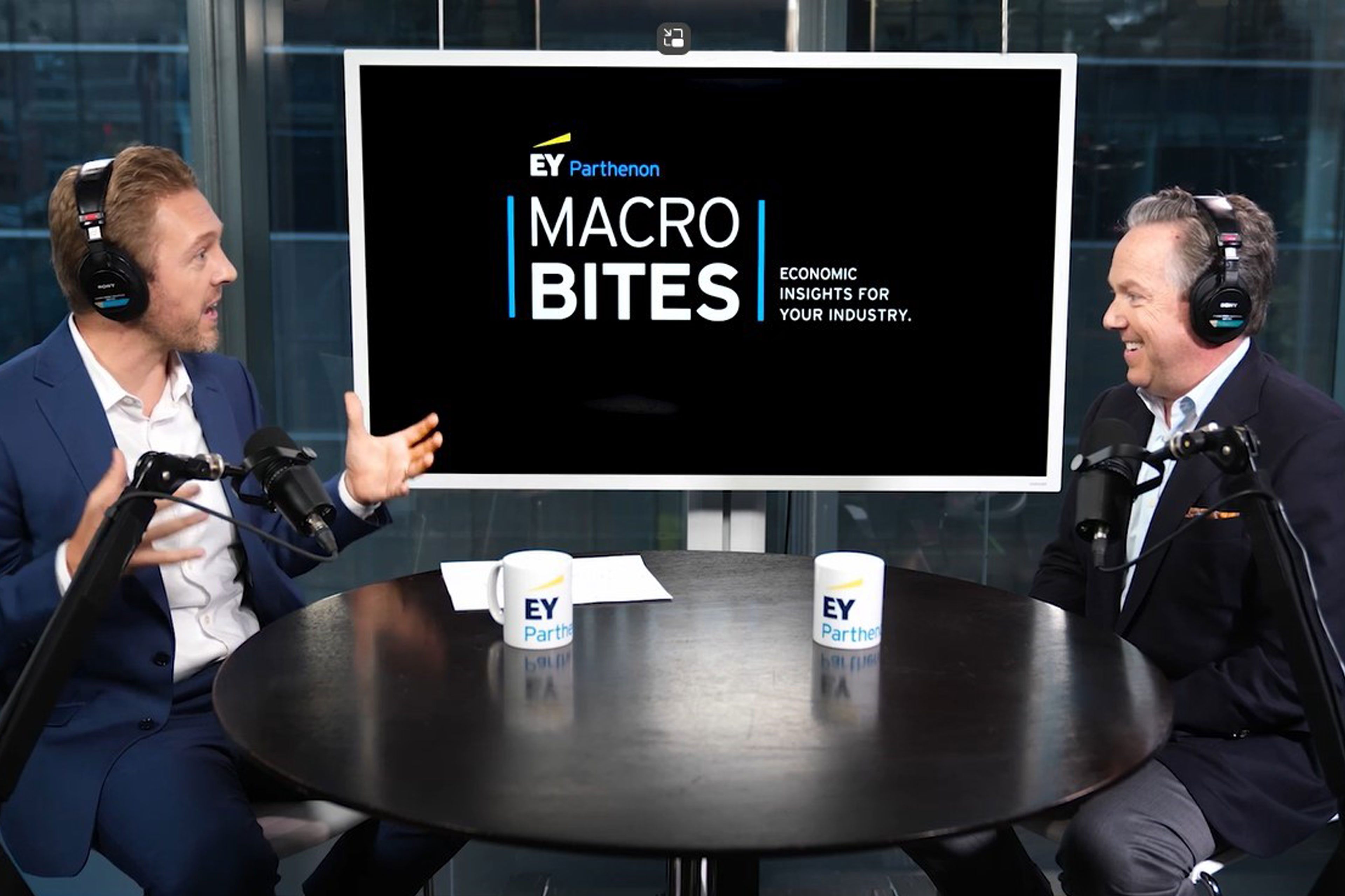 Macro bites - Economic insights for your Industry. Greg Daco and Mallory Caldwell